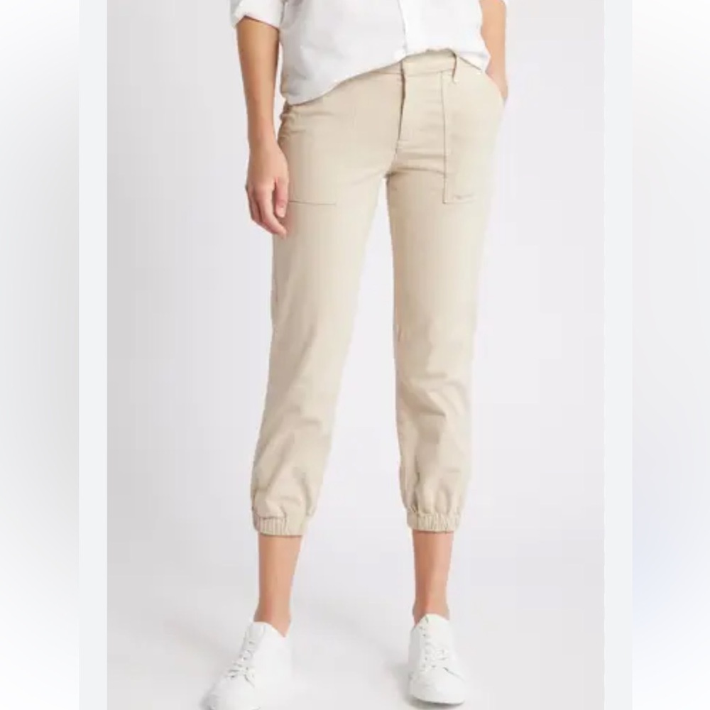 Frank & Eileen Tan Joggers